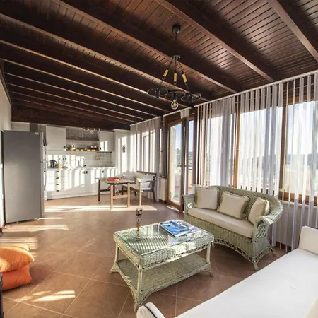 Cozy Flat With A Lovely View In Bodrum Near