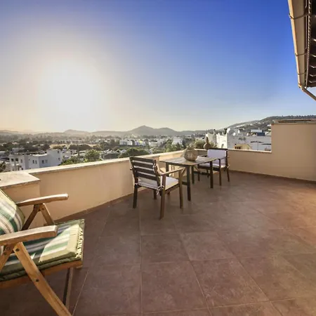 Cozy Flat With A Lovely View In Bodrum Near *